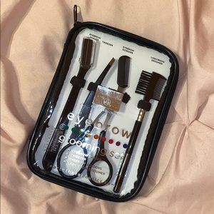 Eyebrow Grooming Kit!
